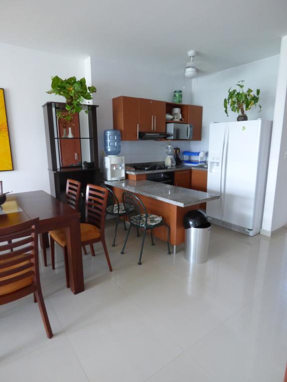 Costa Azul 802 *